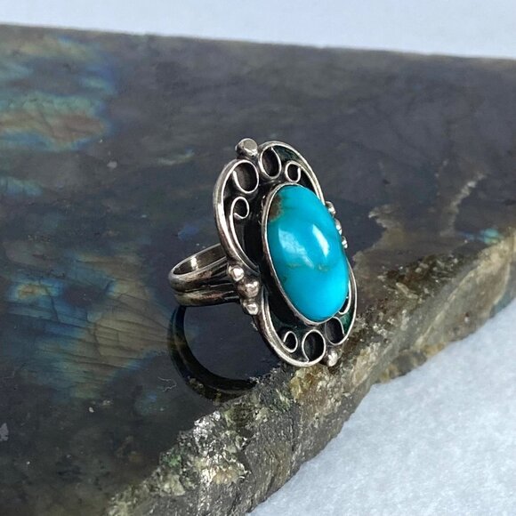VTG Oxidized Sterling Silver Southwest Style Turquoise Scrollwork Ring Sz 2.75 - Picture 4 of 16